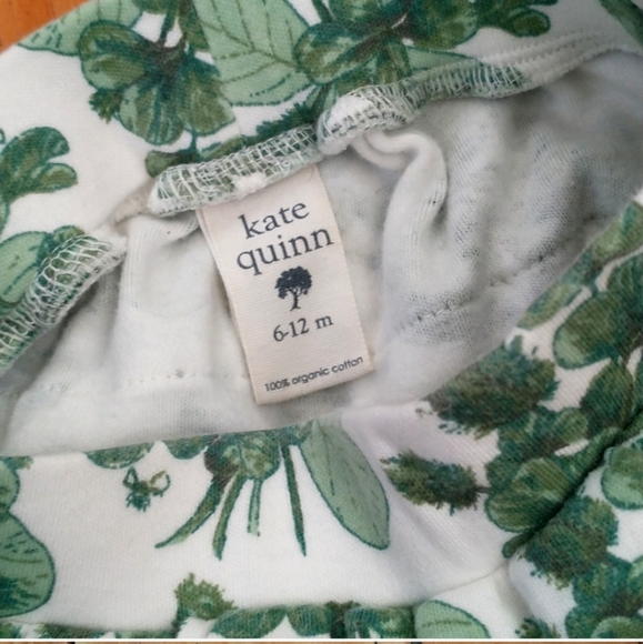 Kate Quinn Clover Bouquet Bloomers and hat 6-12 - Picture 4 of 6